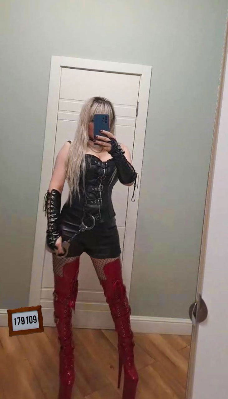 Mistress Dominatri