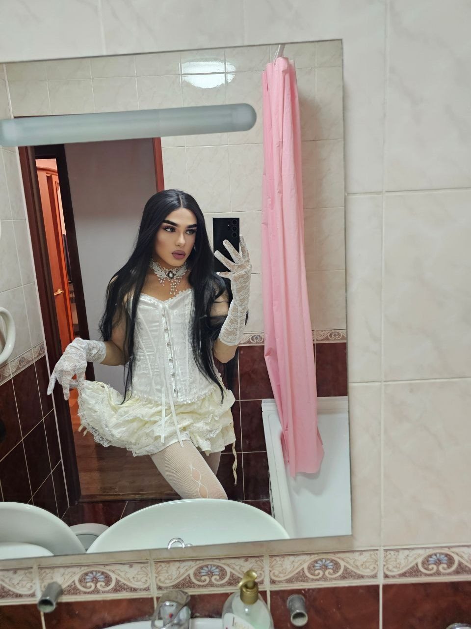 Куколка Алмата