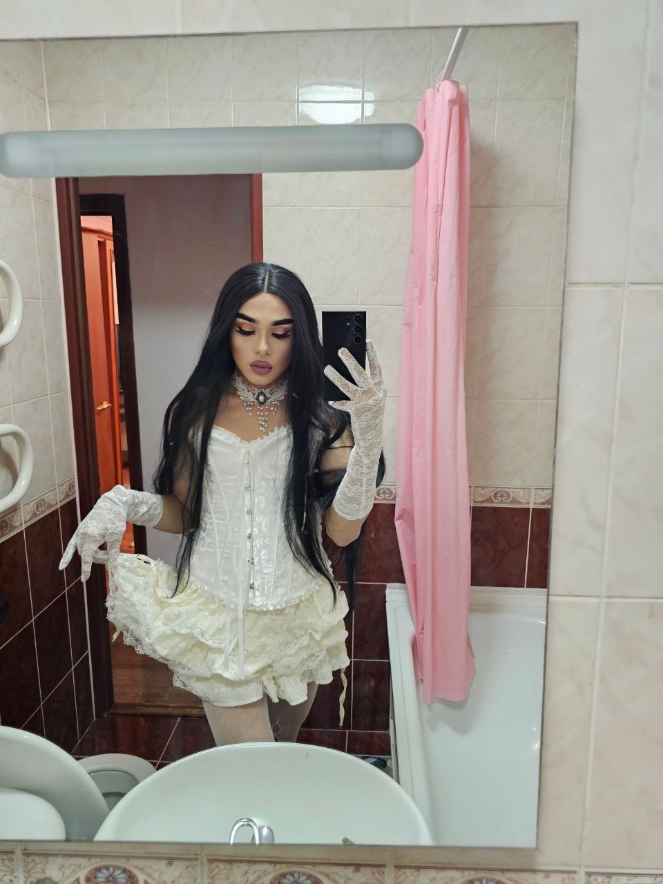 Куколка Алмата